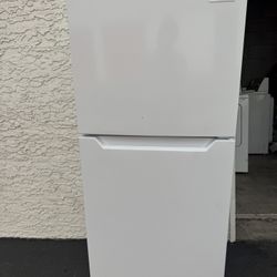 Frigidaire Refrigerator 