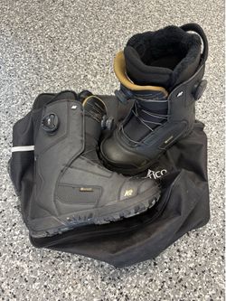 Snowboarding boots - K2 Compass Clicker step in Men’s 6
