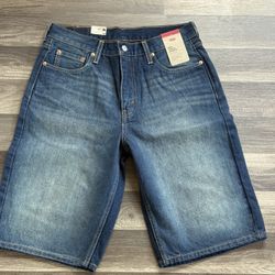 Levi 469 loose jorts