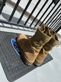 Boots size 10.5 men’s