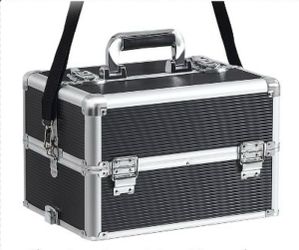 Essential Pro Makeup Train Case