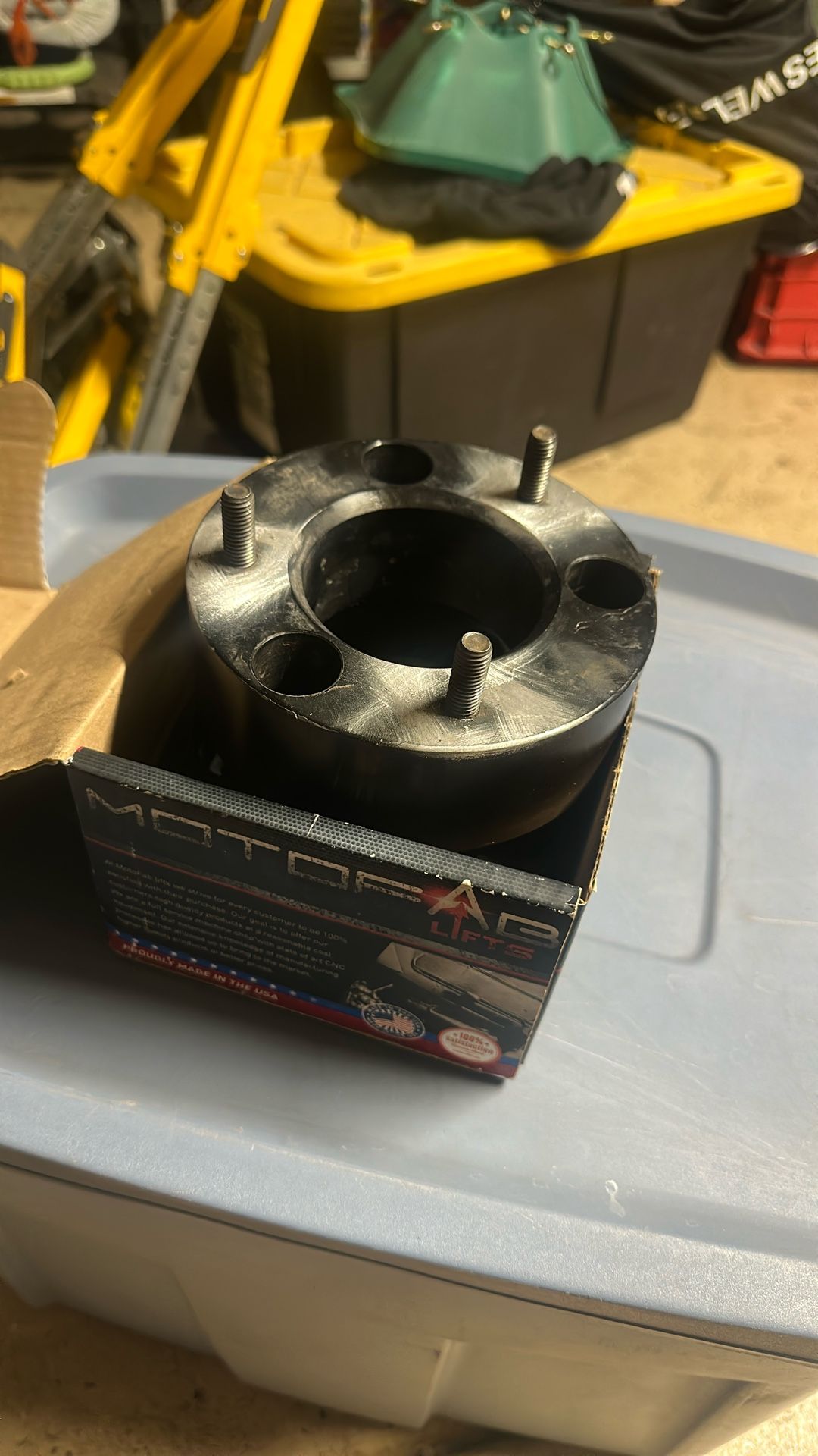 2” leveling pucks Ford 2013