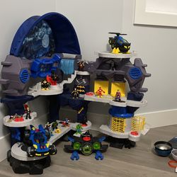 DC Batman Batcave Plus Several BatMobiles