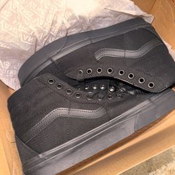 Vans High Top (NEW)
