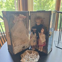 1950s Dolls, Trunk and Wardrobe