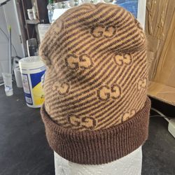 Gucci Beanie %100 Authentic Size M