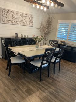 Dinning Table