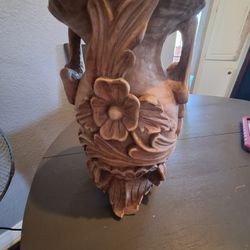 Base De Madera Echa Amano.