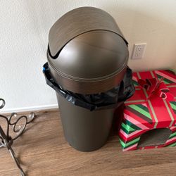 Trash Can