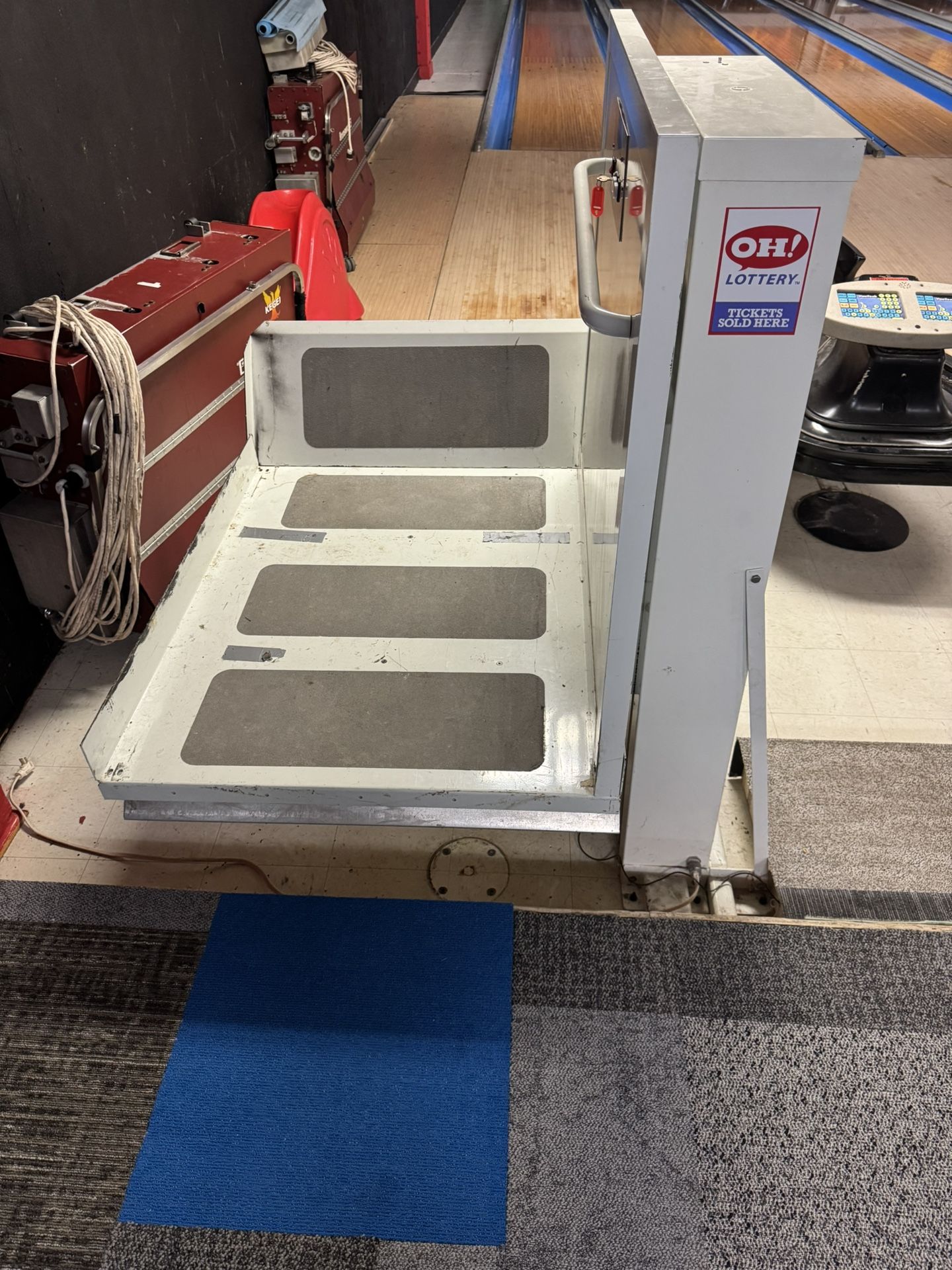 Handicap power lift