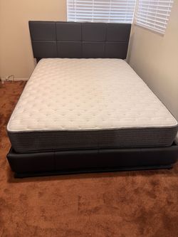 Queen Lift-Up Storage Bed with Mattress – USB