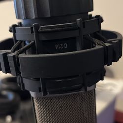 AKG C214 Microphone