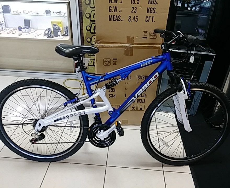 Genesis V2900 vitesse 21 speed 29 inch bike