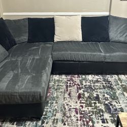Sectional couch