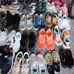 Tenis Variado $280.     $10 Cada Par Todo Lote Junto No Se Venden Separados