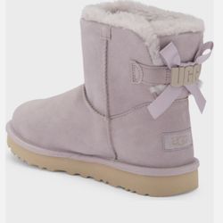 Women’s Purple Uggs 