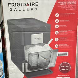 New Frigidaire Nugget Ice Maker Countertop Ice Machine, 44 lbs Daily Production, 3 Ibs Storage