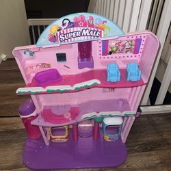 Super Mall Doll House 