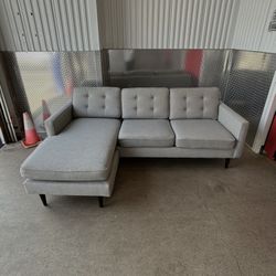 ( Free Delivery ) West Elm Drake Light Gray Sectional Couch