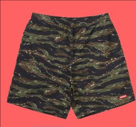 Supreme Nylon Water Short (SS23)
Tiger Camo