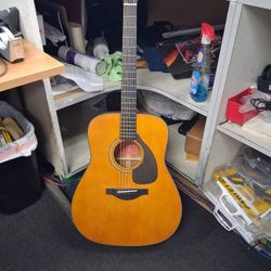 Acoustic Guitar 