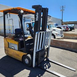 Yale Forklift 36V Electric Used 3500 lift Capacity