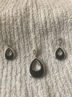 Black pave spinel in sterling silver w/matching earrings