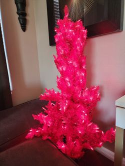 Red Christmas Tree 4.5 $60