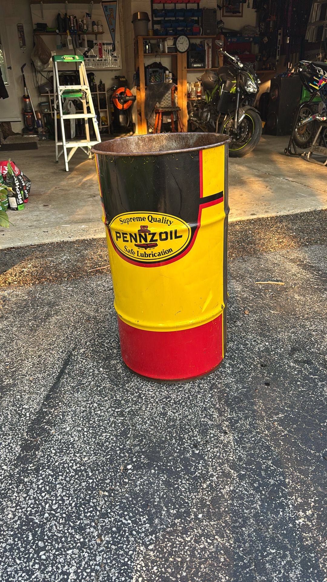 Penzoil Lube Can Very Nice Graphics