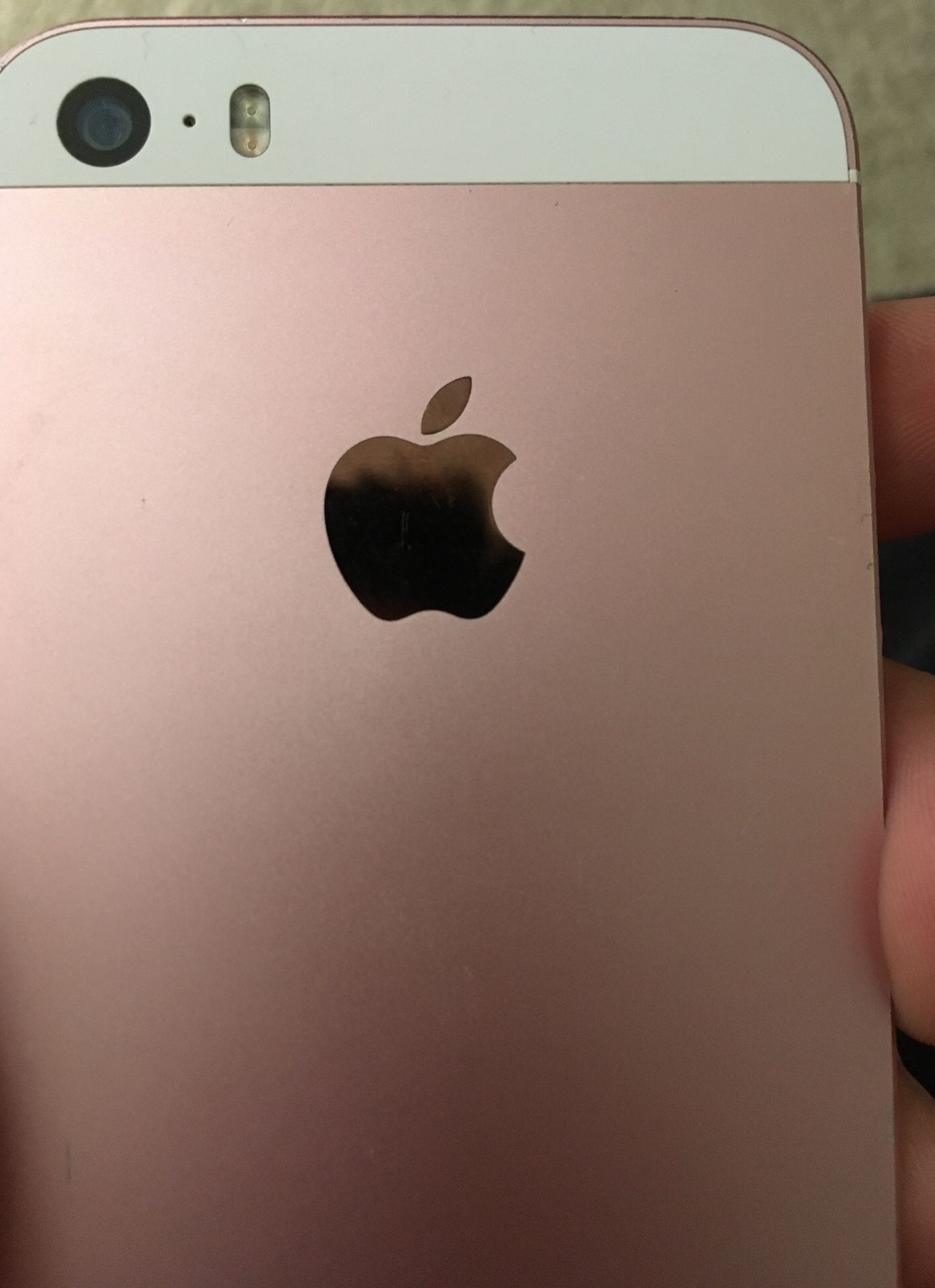 iPhone 5se rose gold