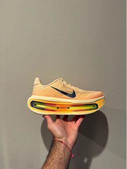 Size 11 - Nike Vomero Premium Men - NEW