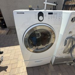 Samsung Washer And Dryer Set With Pedestals 
