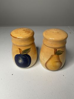 Salt & pepper Shakers