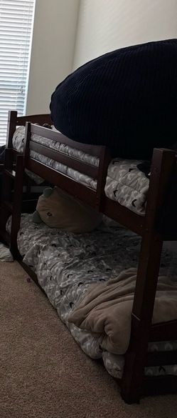 Triple Bunk Bed – Twin Over Twin Over Twin – Solid Wood