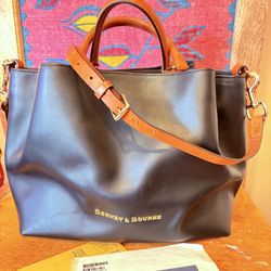 Dooney & Bourke - Black - Satchel Style