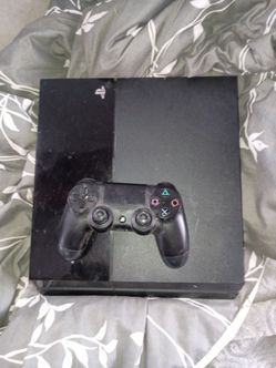 Sony PlayStation 4 Console with Controller