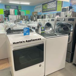 Kenmore Washer 5.3 Cubic Feet And Dryer Set 