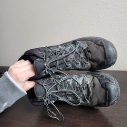 Heel Support Hiking Shoes