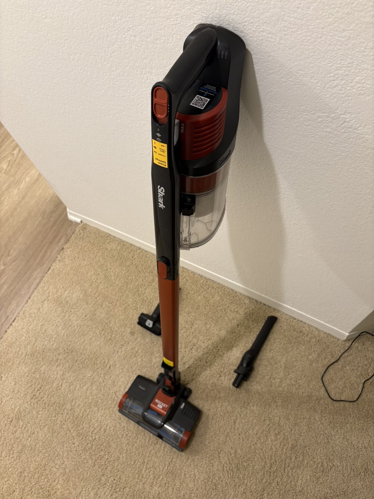 Vacuum cleaner (Shark Rocket Pro)