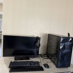 Pc Gamer, Monitor, Chair, Table, Mouse, Keyboard, Headphones 