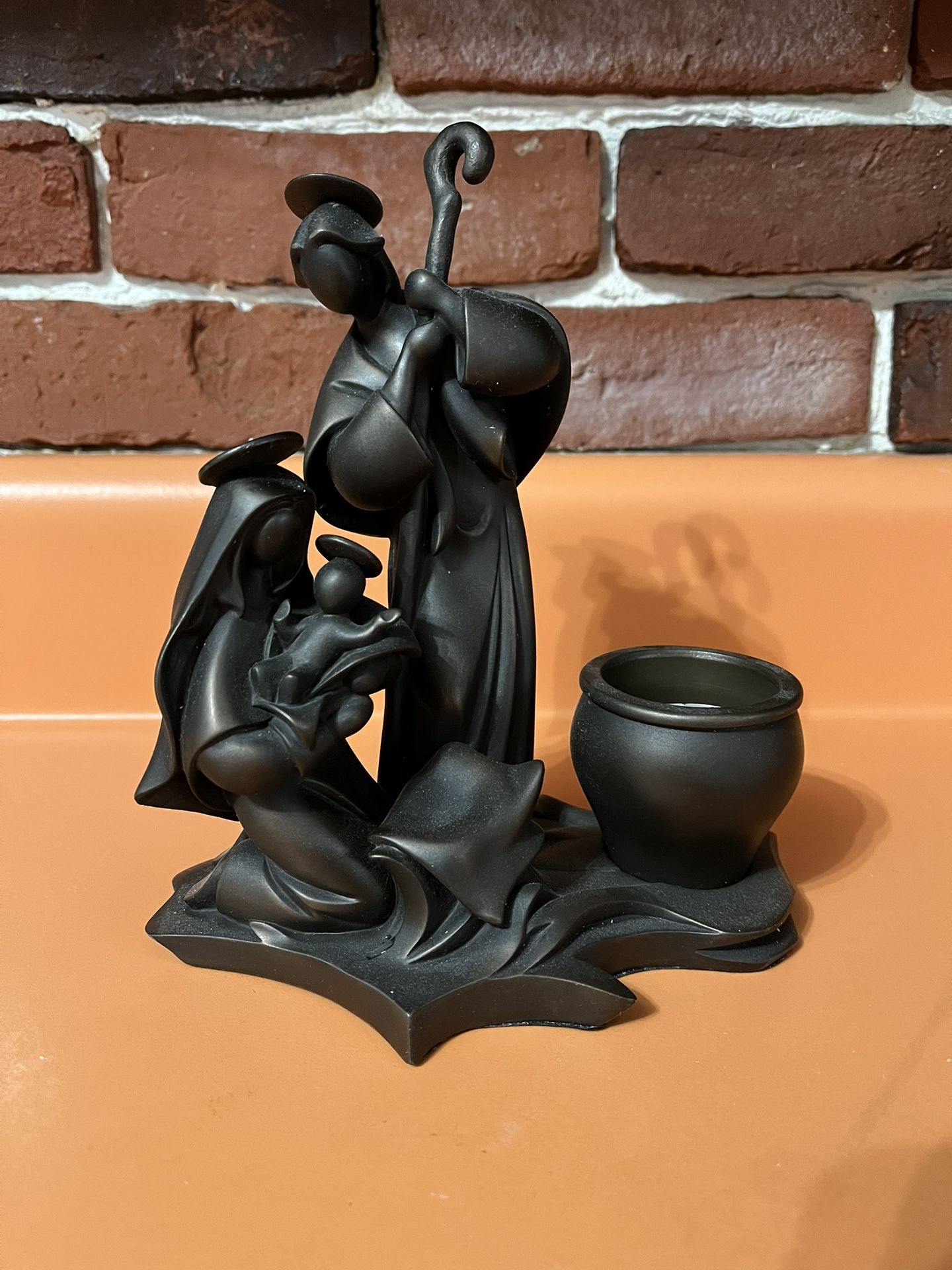 Party Lite Holy Family Tealight Holder