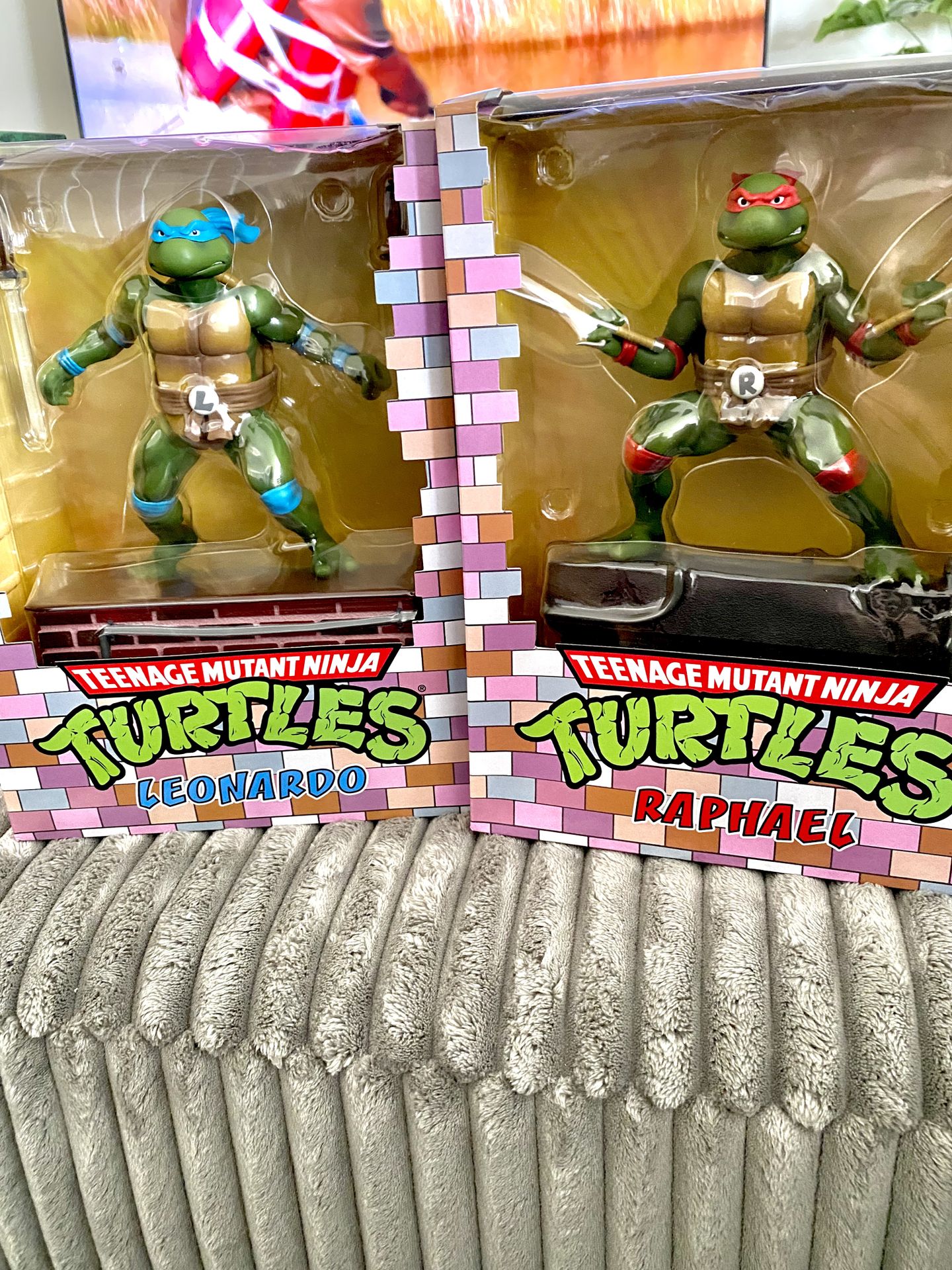 PCS Collectibles! Teenage Mutant Ninja Turtles Complete Set!