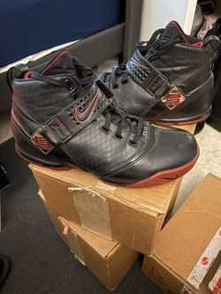 2007 Nike Zoom LeBron 5 Black Varsity Crimson Size 12