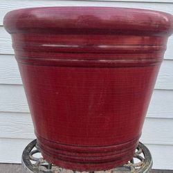 Durable Glossy Red Planter w/ smooth finish