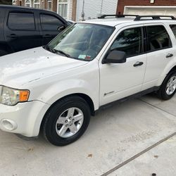 2009 Ford Escape Hybrid White Clean