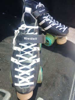 REIDELL SKATES SIZE 9
