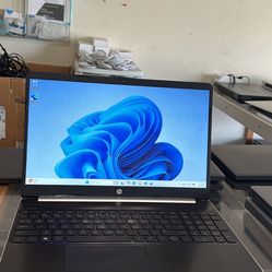 HP Laptop touch screen 12GB RAM 256 SSD windows 11