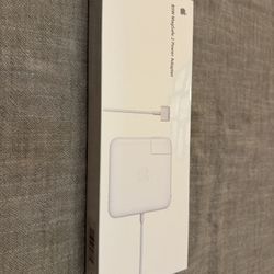 Price Drop! Apple 85W Magsafe 2 Power Adapter