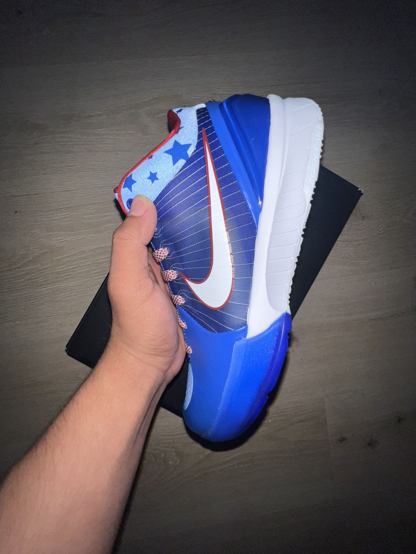 Nike Kobe 4 Protro “Philly”