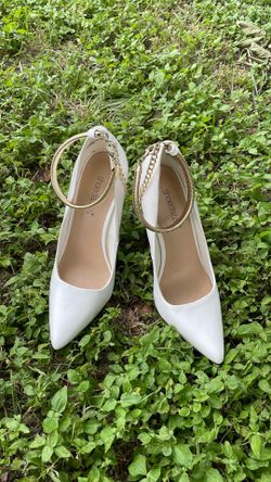 White Pumps
